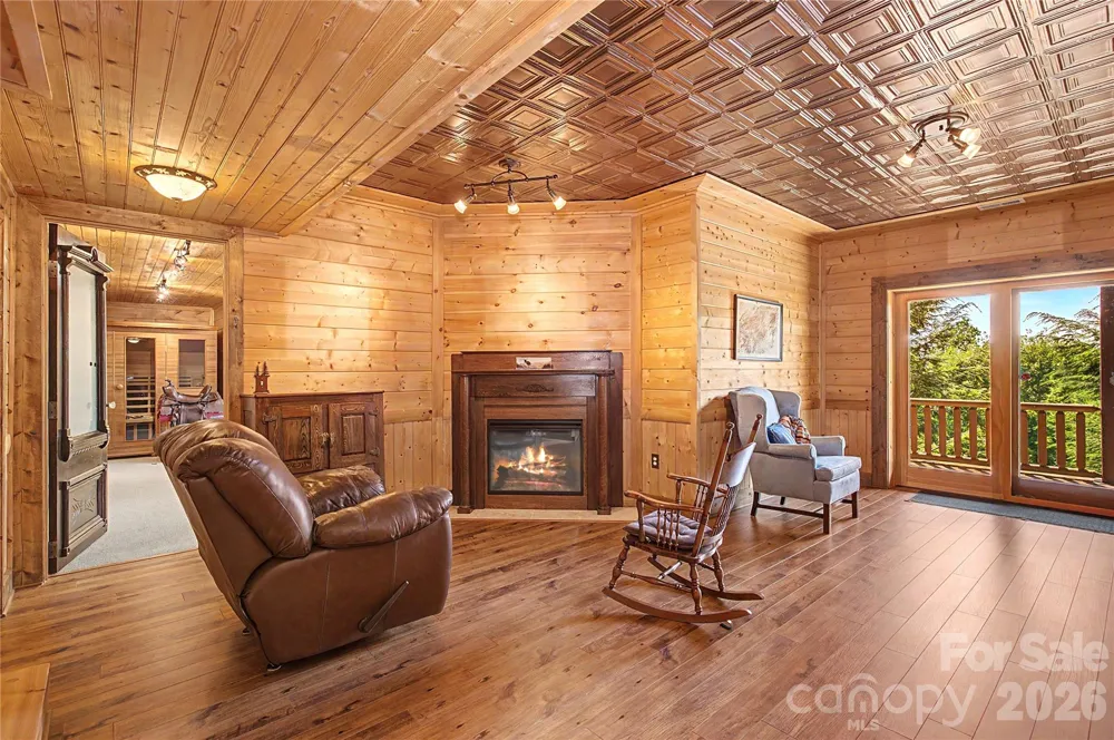925 Appalachian Way Bryson City, NC 28713