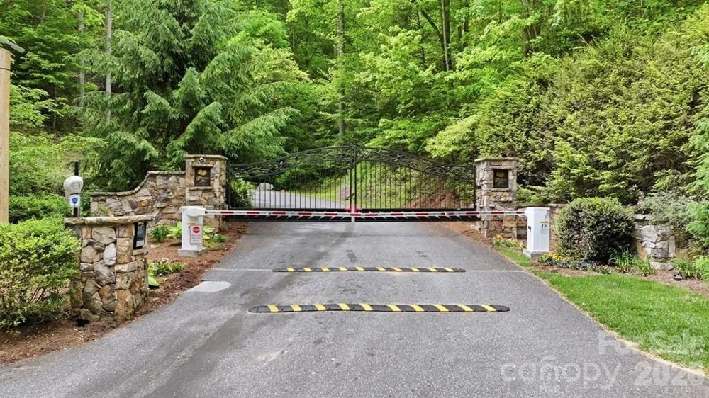 925 Appalachian Way Bryson City, NC 28713
