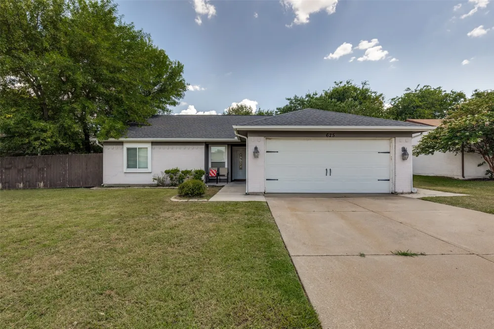 625 Park Center Boulevard Saginaw, TX 76179