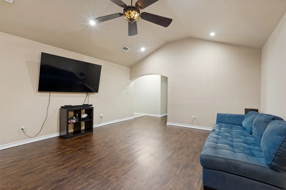 625 Park Center Boulevard Saginaw, TX 76179