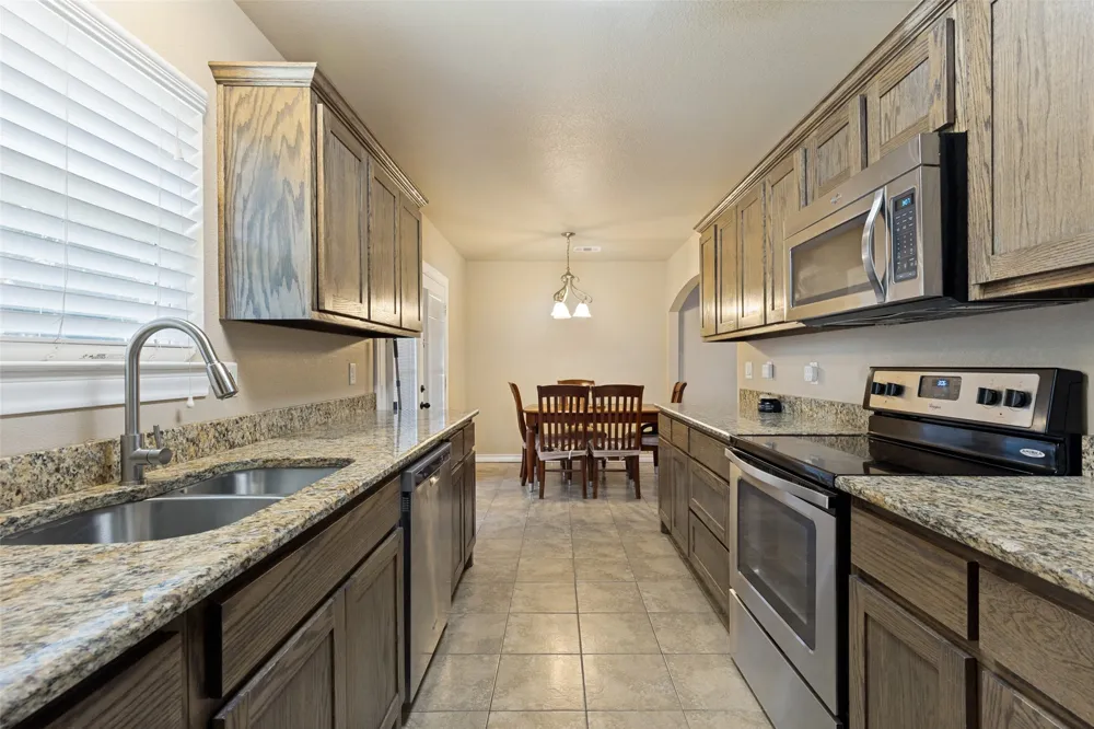 625 Park Center Boulevard Saginaw, TX 76179