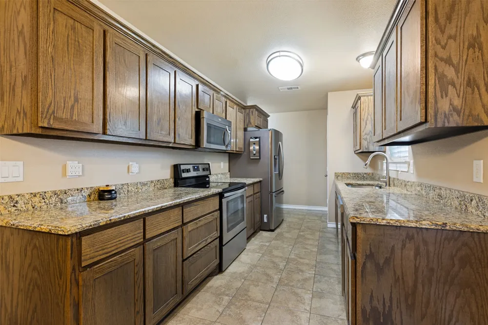 625 Park Center Boulevard Saginaw, TX 76179