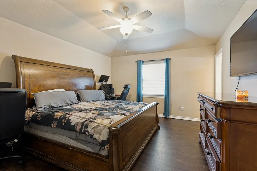 625 Park Center Boulevard Saginaw, TX 76179