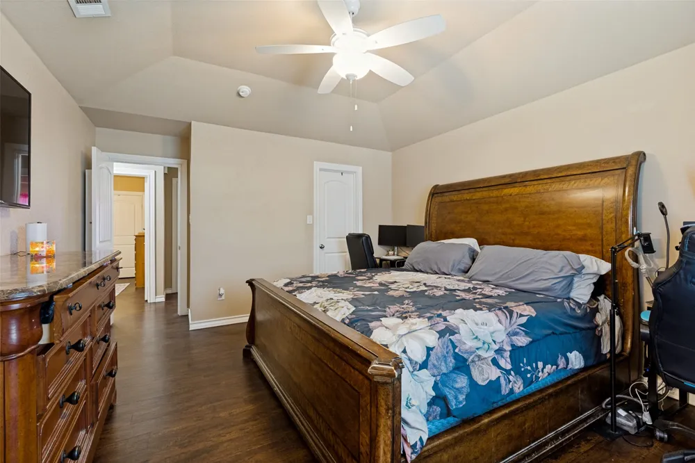 625 Park Center Boulevard Saginaw, TX 76179