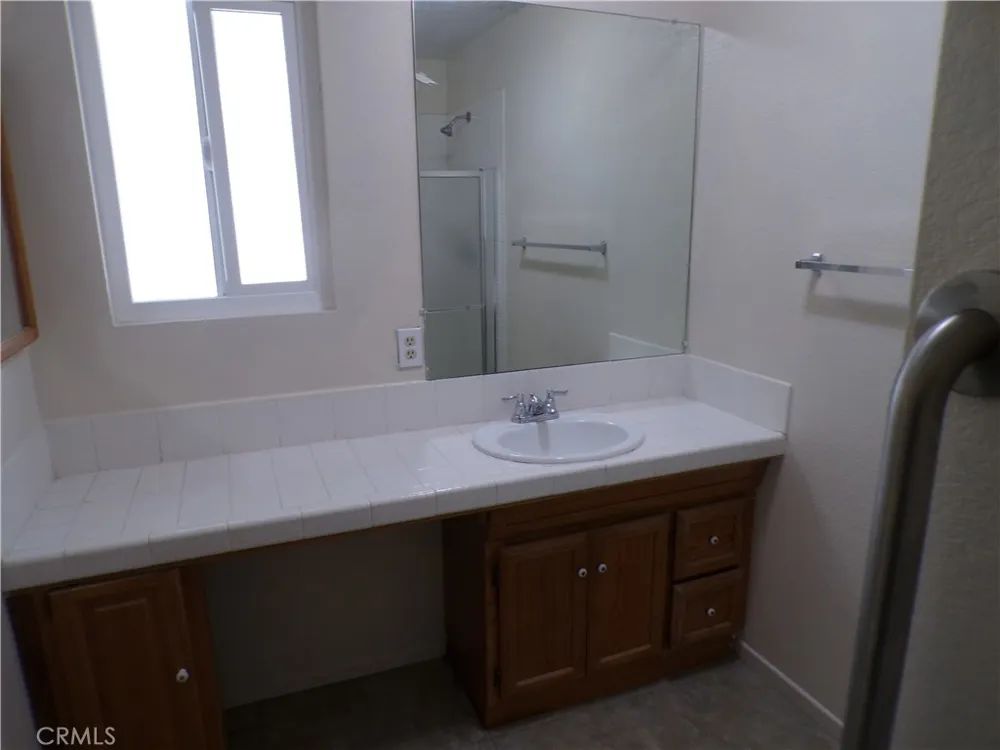 5102 W Avenue L10 Quartz Hill, CA 93536