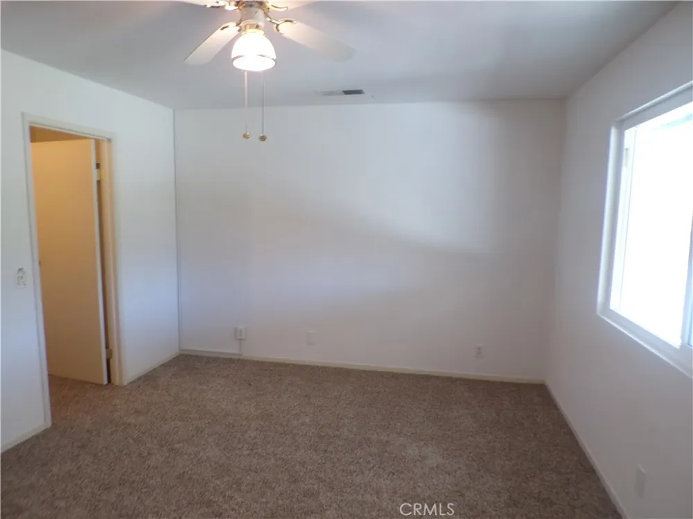 5102 W Avenue L10 Quartz Hill, CA 93536