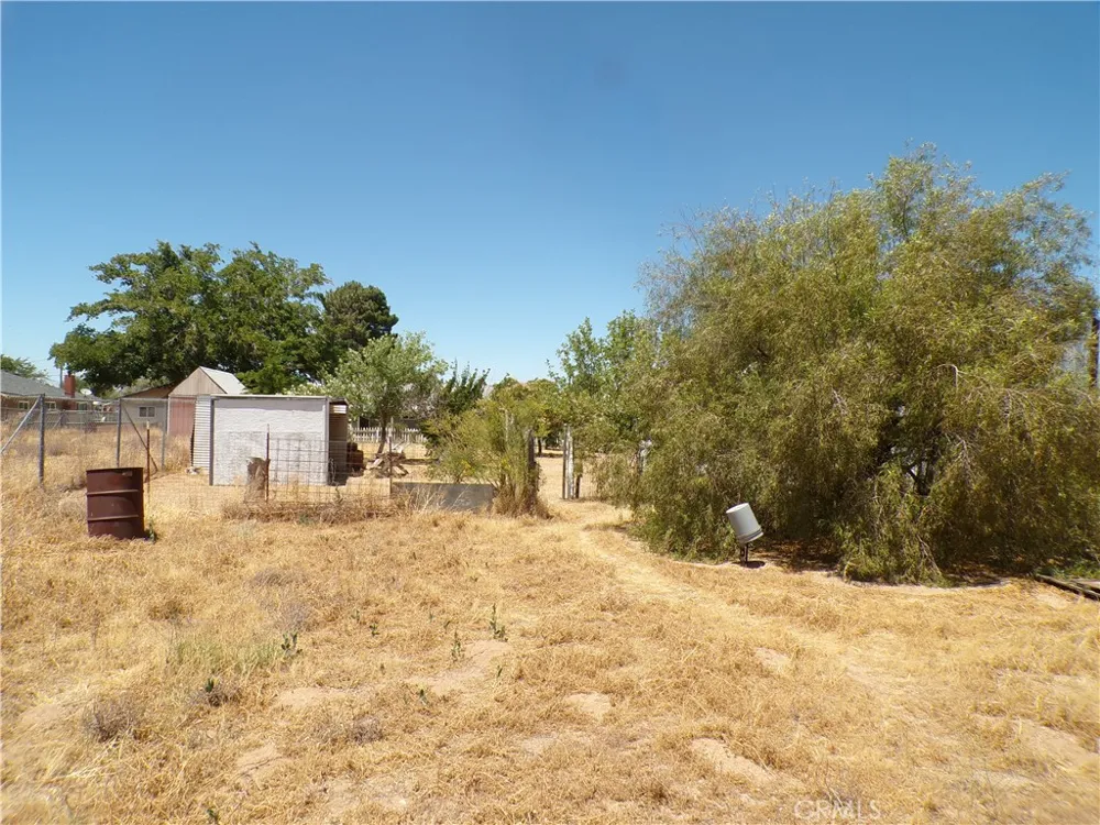 5102 W Avenue L10 Quartz Hill, CA 93536