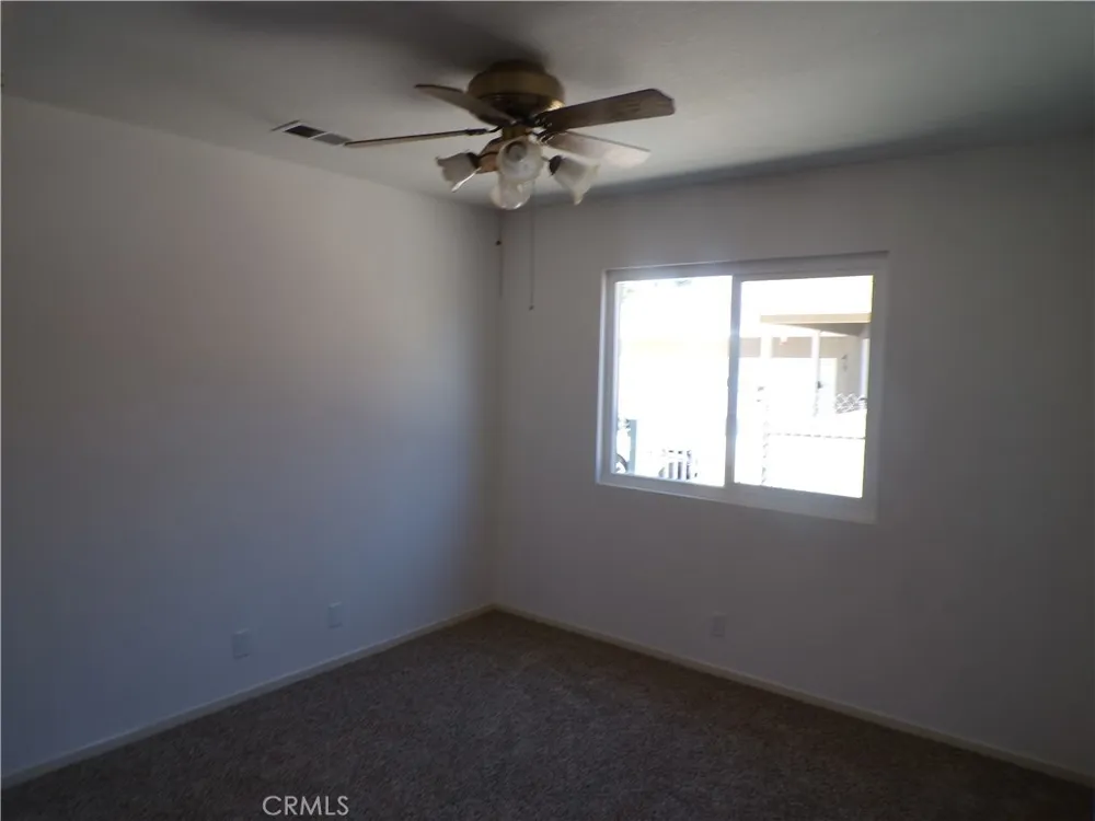 5102 W Avenue L10 Quartz Hill, CA 93536