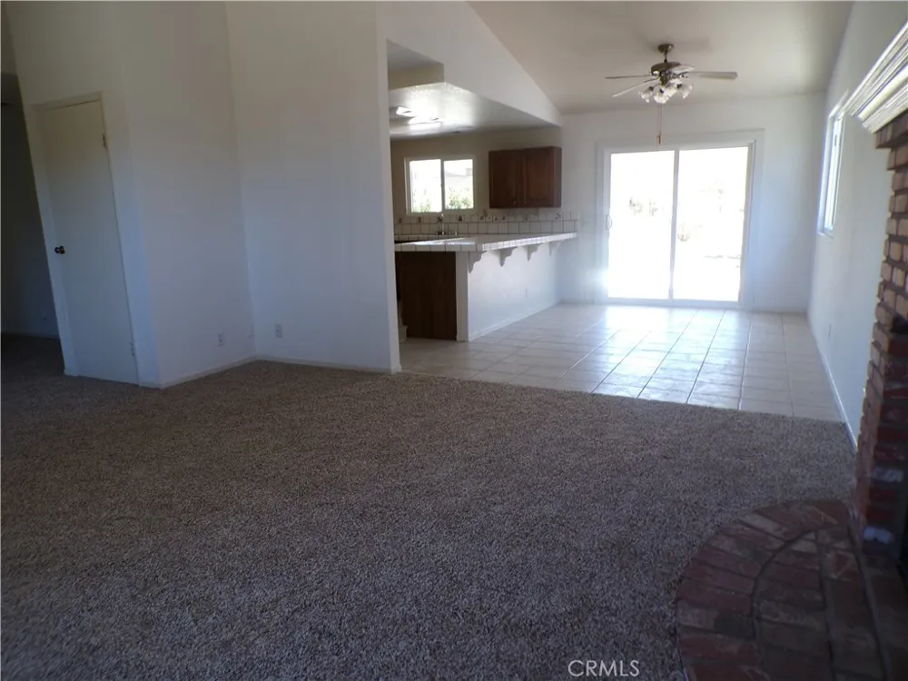 5102 W Avenue L10 Quartz Hill, CA 93536