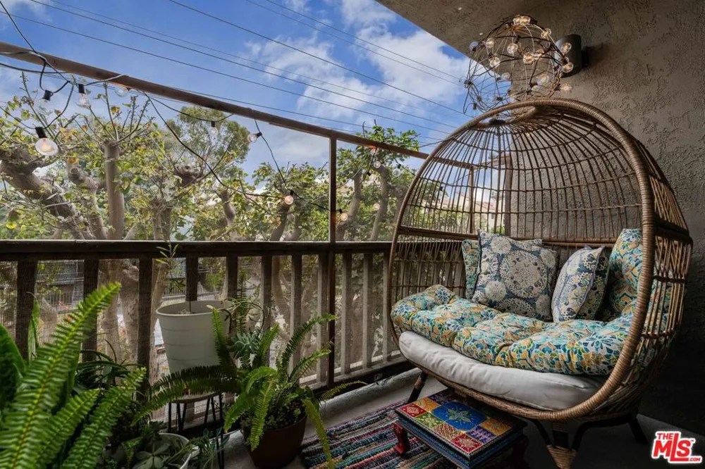 8740 Tuscany Avenue #207 Playa del Rey, CA 90293