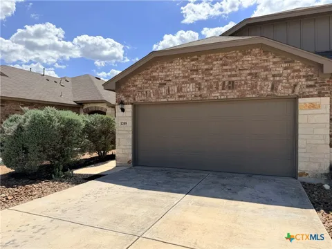 1205 Old Fm 306
