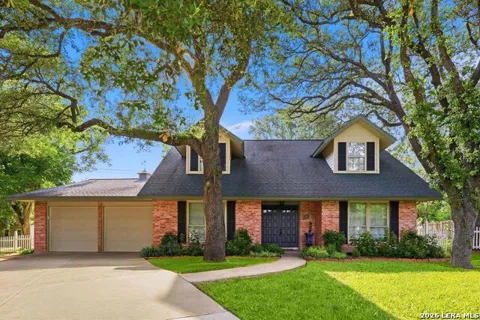 322 Westwind Cir