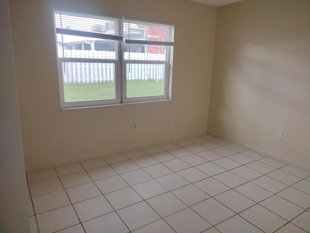 2891 Gulfstream Road Palm Springs, FL 33461
