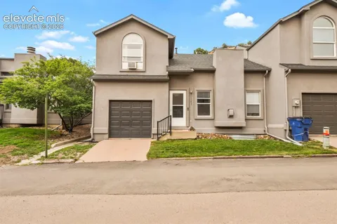 1582 Territory Trail