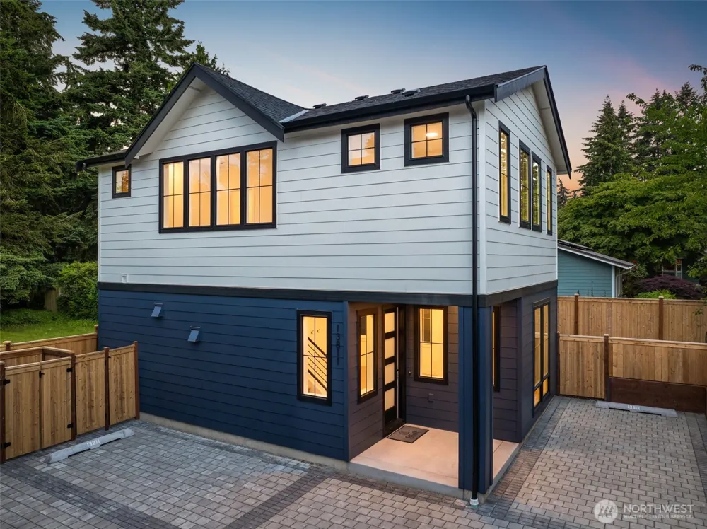 13811 84th Lane NE Kirkland, WA 98034