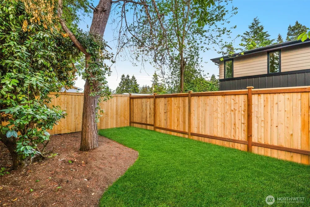 13811 84th Lane NE Kirkland, WA 98034