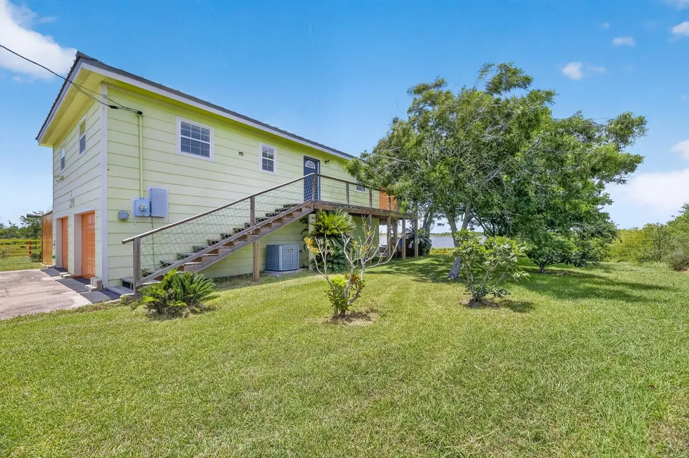 228 Speckled Trout Loop Palacios, TX 77465