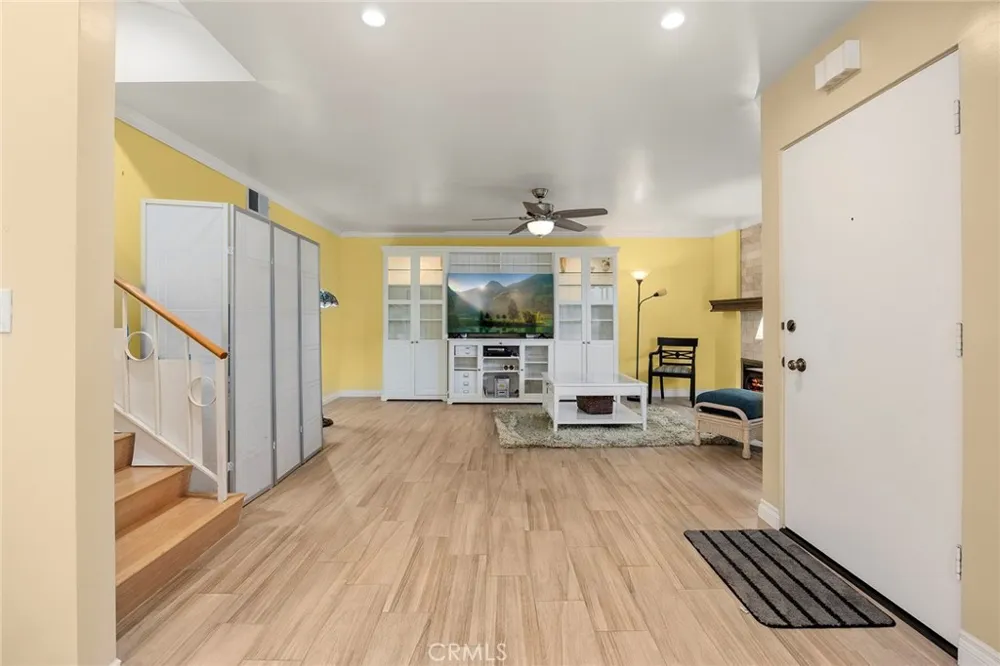 945 Glencliff La Habra, CA 90631