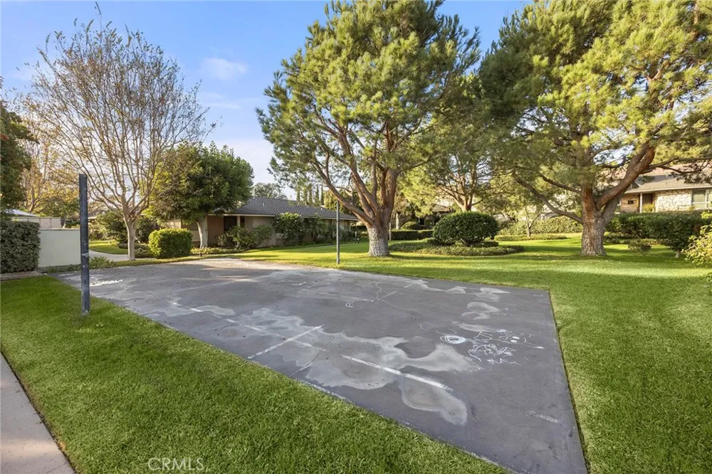 945 Glencliff La Habra, CA 90631