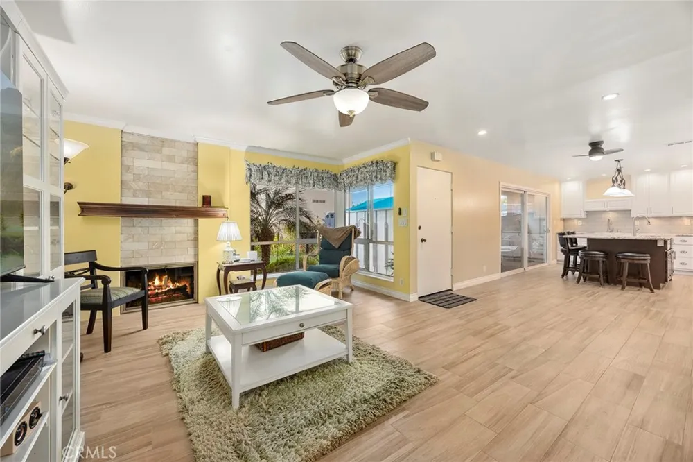945 Glencliff La Habra, CA 90631