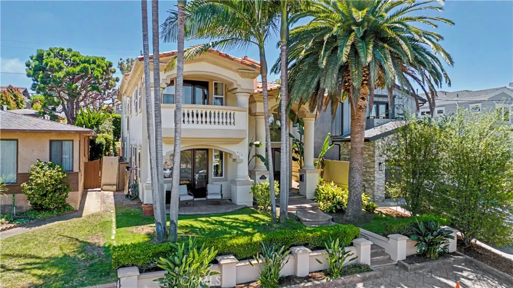 620 35th Manhattan Beach, CA 90266