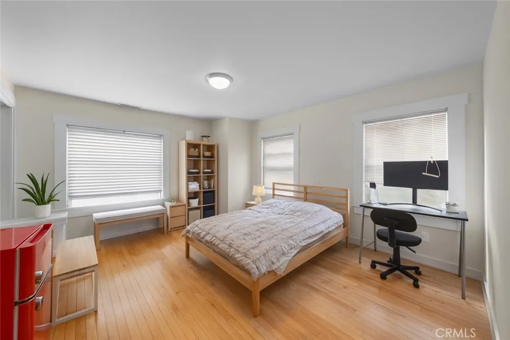 2251 Cambridge Street Los Angeles, CA 90006