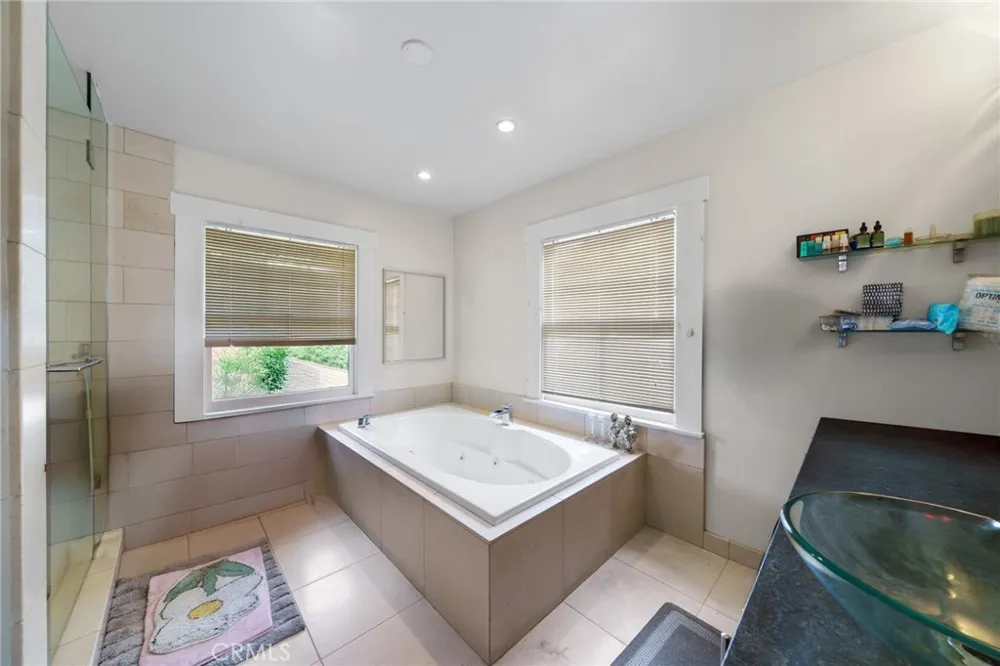 2251 Cambridge Street Los Angeles, CA 90006