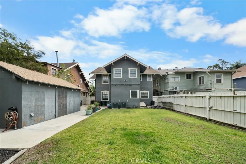 2251 Cambridge Street Los Angeles, CA 90006