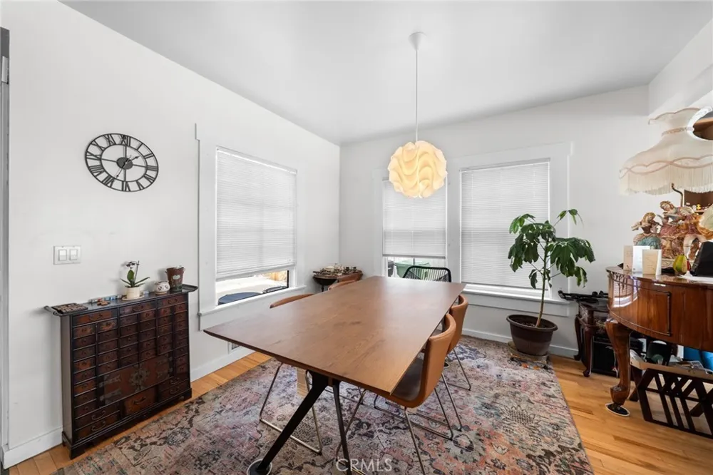 2251 Cambridge Street Los Angeles, CA 90006