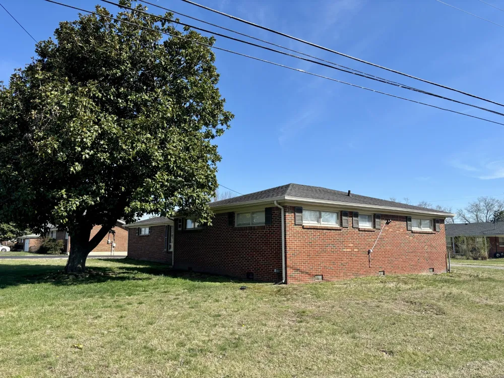 223 Cardinal Dr McMinnville, TN 37110