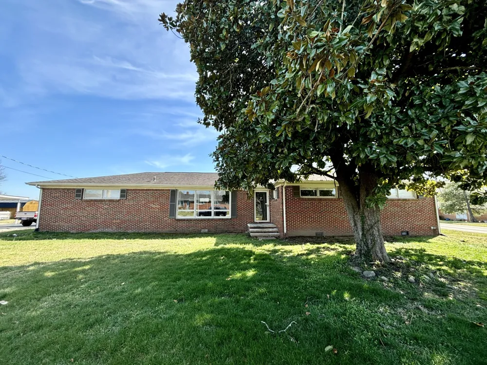 223 Cardinal Dr McMinnville, TN 37110