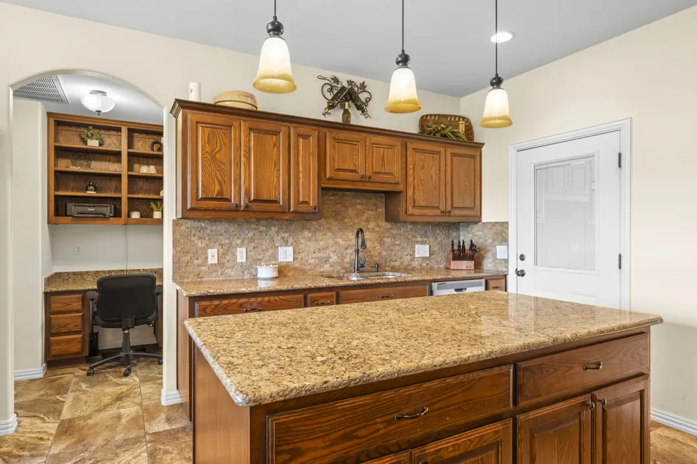 104 Madison Lane Thrall, TX 76578