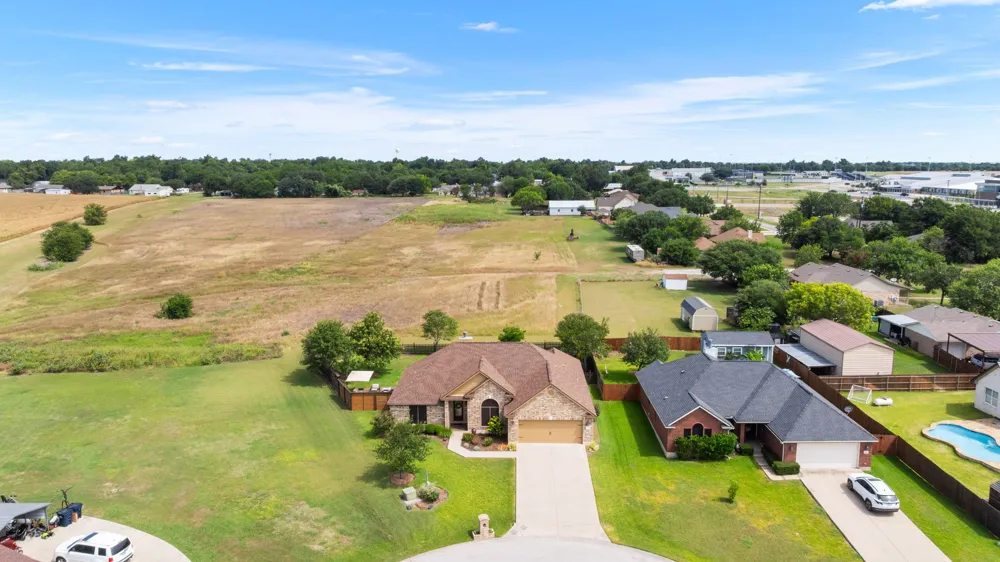 104 Madison Lane Thrall, TX 76578