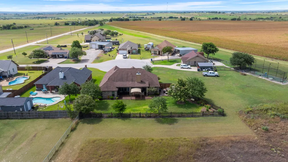 104 Madison Lane Thrall, TX 76578