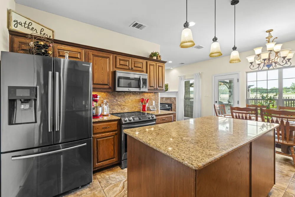 104 Madison Lane Thrall, TX 76578