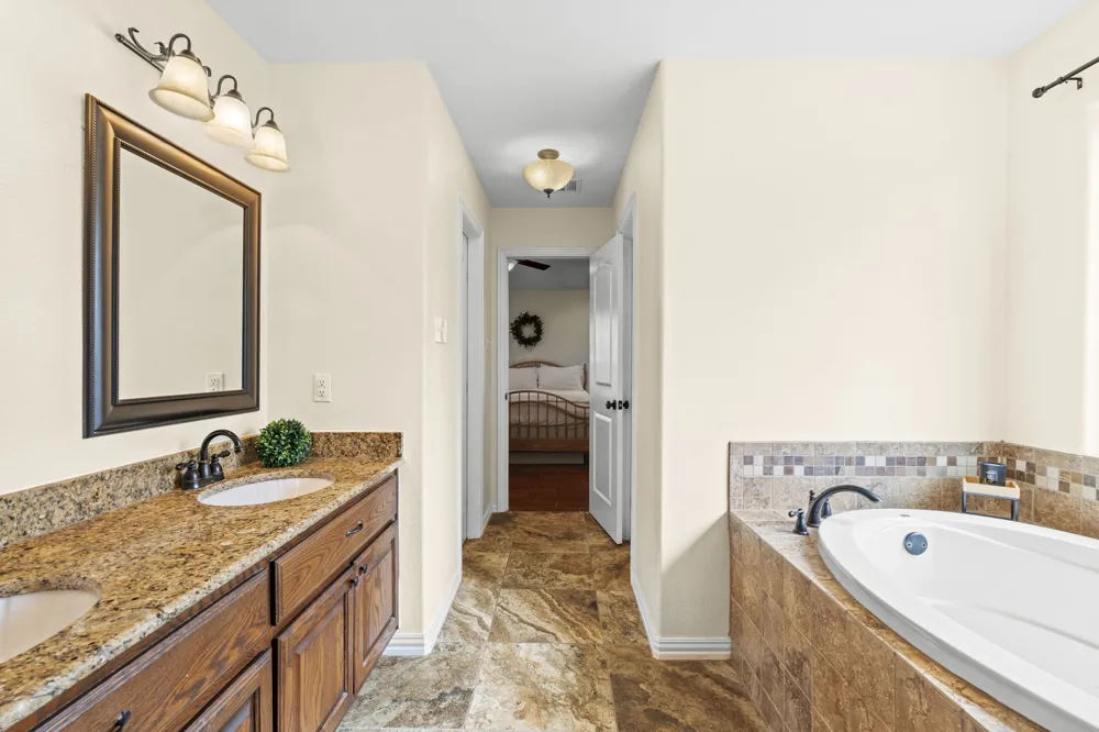 104 Madison Lane Thrall, TX 76578