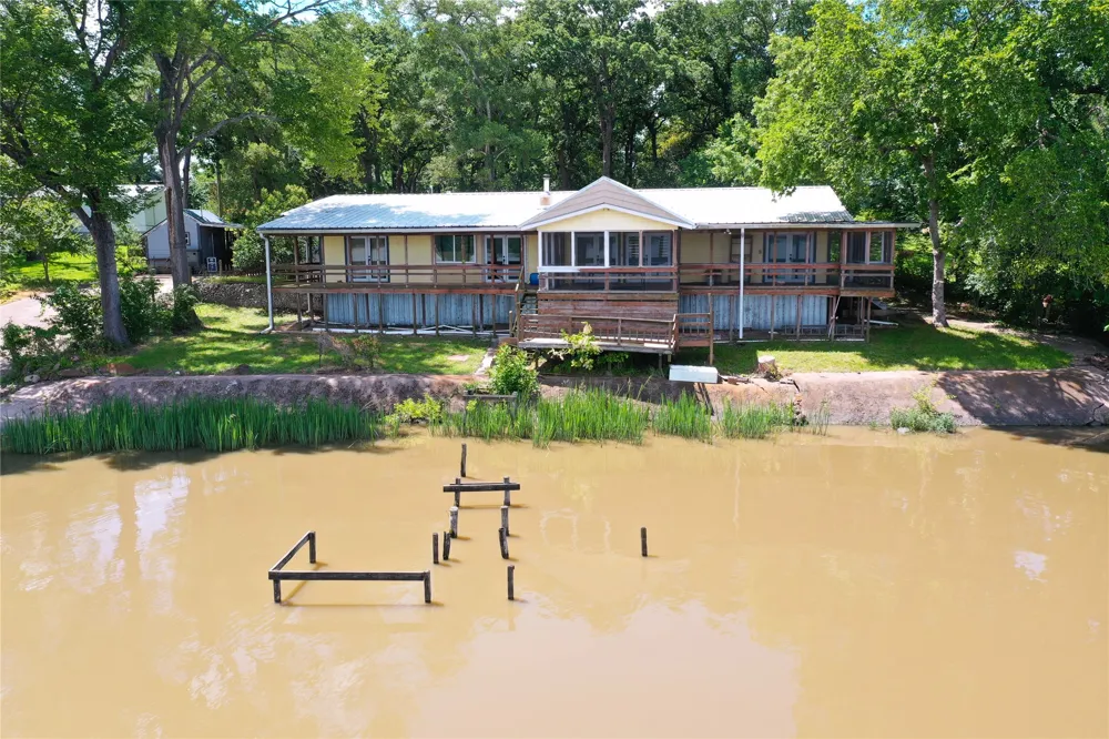 346 Lcr Redbud A Mexia, TX 76667