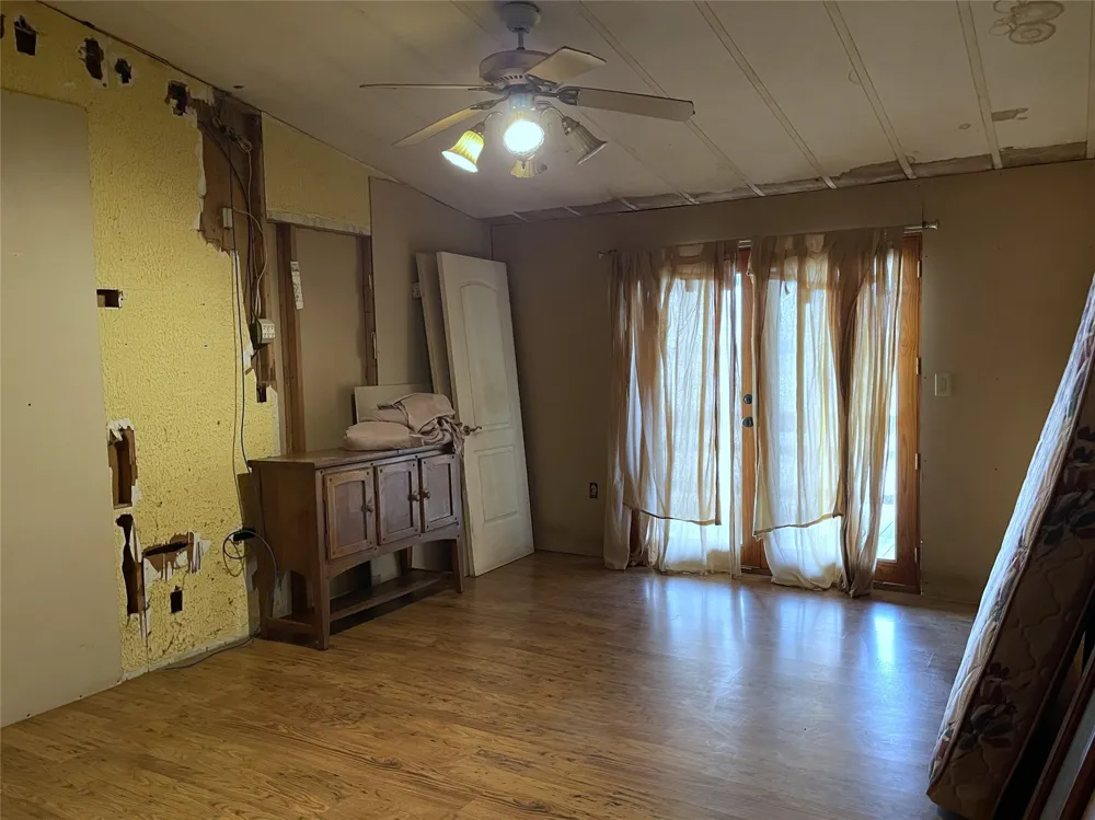 346 Lcr Redbud A Mexia, TX 76667