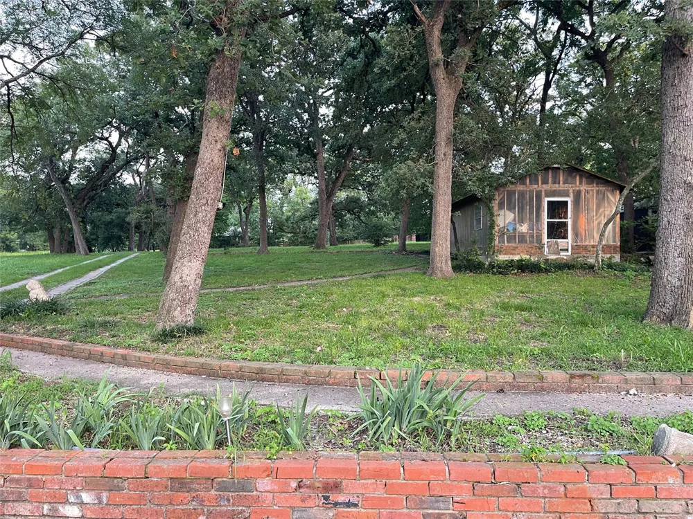 346 Lcr Redbud A Mexia, TX 76667