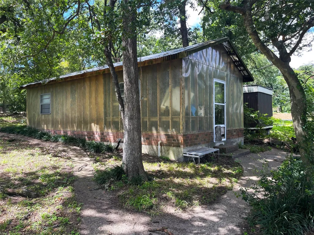 346 Lcr Redbud A Mexia, TX 76667