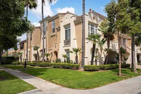 2740 E Evans #11