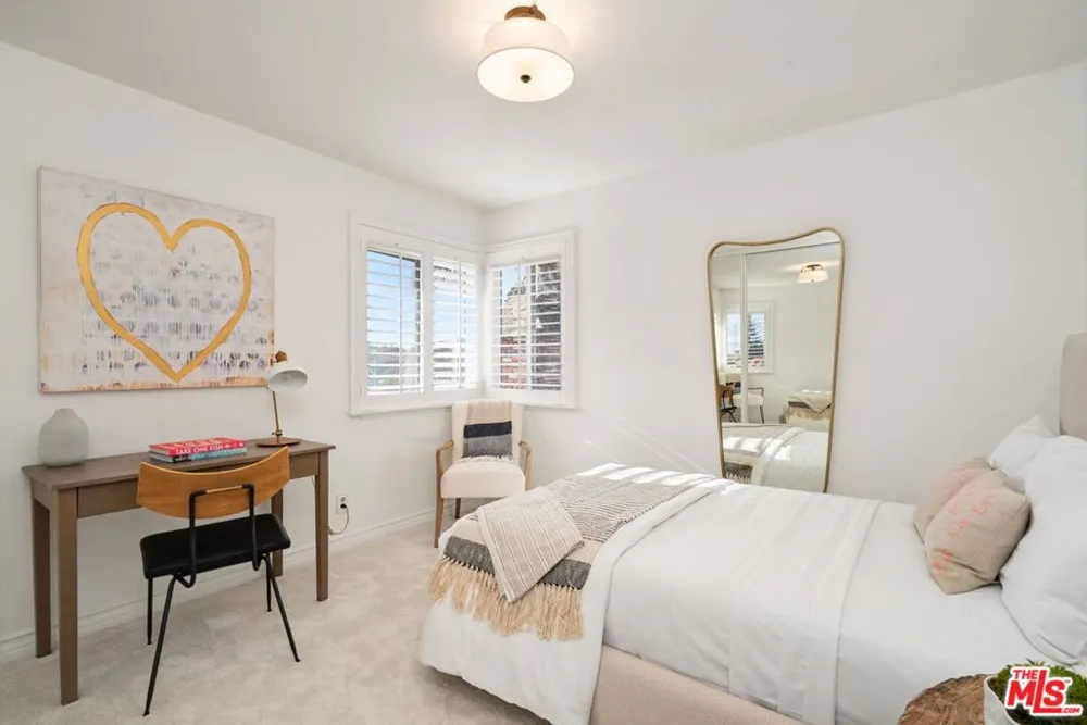 6497 Country Club Drive La Verne, CA 91750
