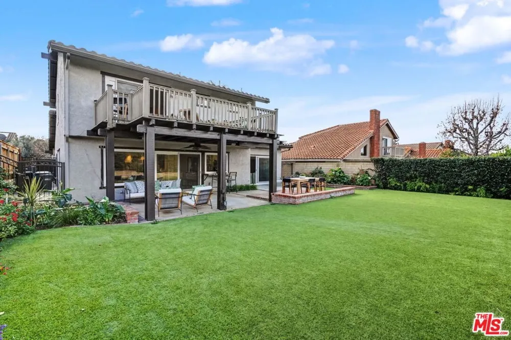6497 Country Club Drive La Verne, CA 91750
