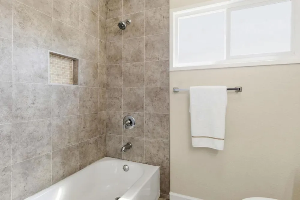 1753 Alameda de las Pulgas San Carlos, CA 94070
