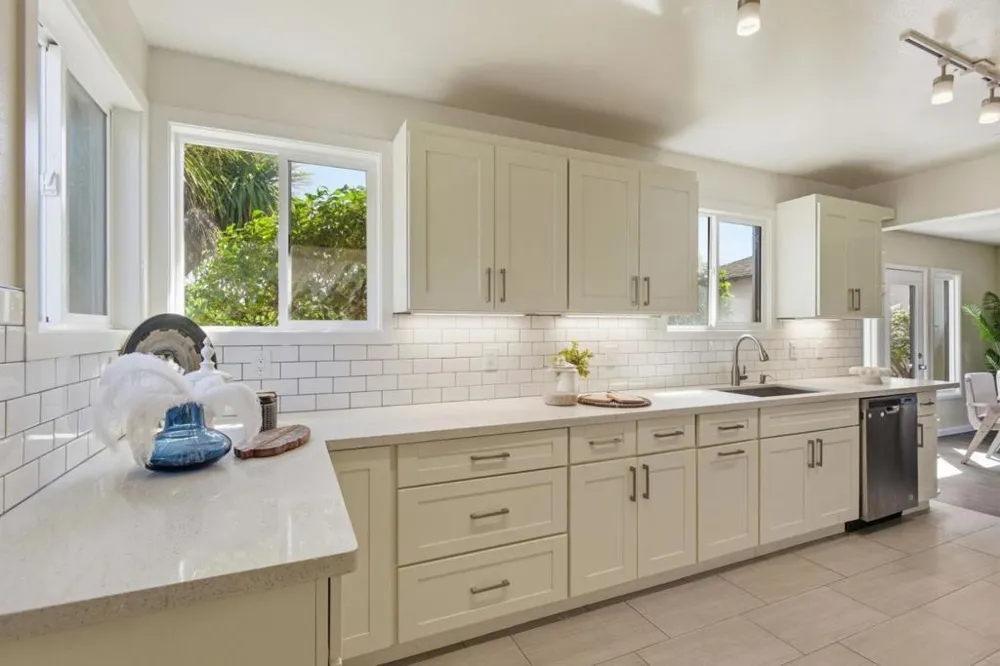 1753 Alameda de las Pulgas San Carlos, CA 94070