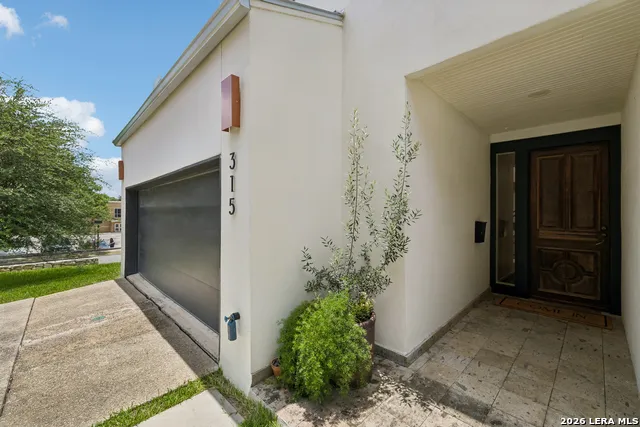 315 Cleveland Ct #D San Antonio, TX 78209