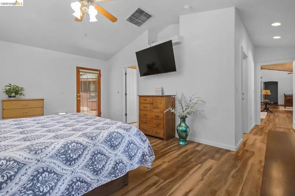 31444 Emigrant TRL Shingletown, CA 96088