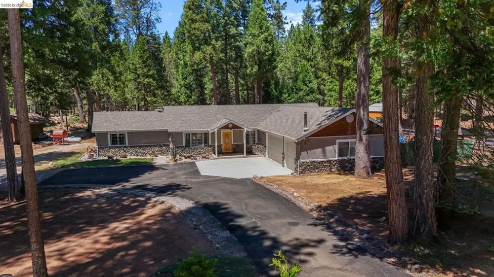 31444 Emigrant TRL Shingletown, CA 96088