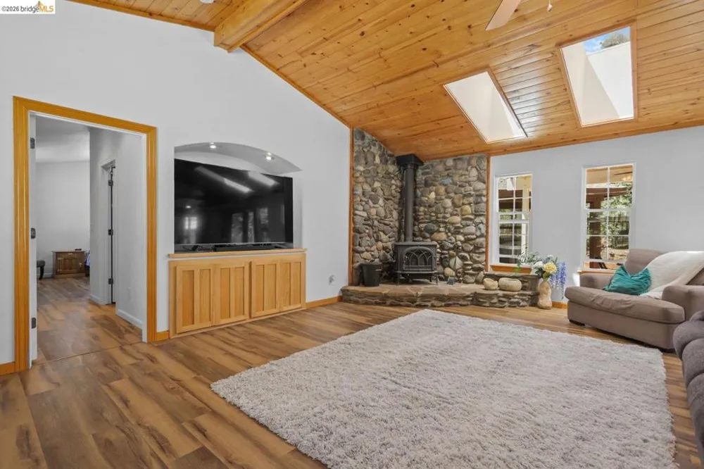 31444 Emigrant TRL Shingletown, CA 96088