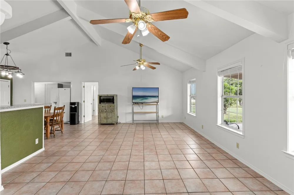 1892 Thunder Creek Road Utopia, TX 78884
